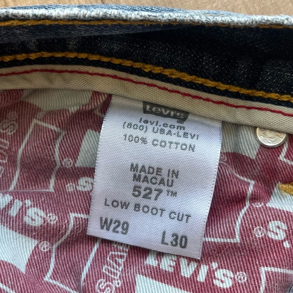 Levi’s 527 Low Boot Cut Jeans - Picture 3 of 4